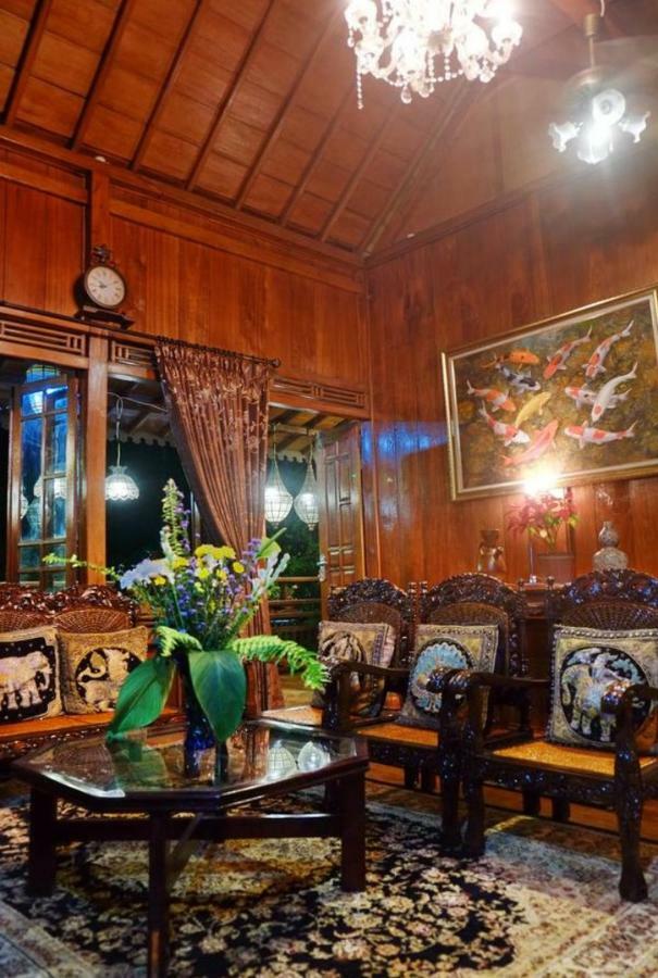 Badjoeri Ethnic Wooden Homestay Bandung Zewnętrze zdjęcie