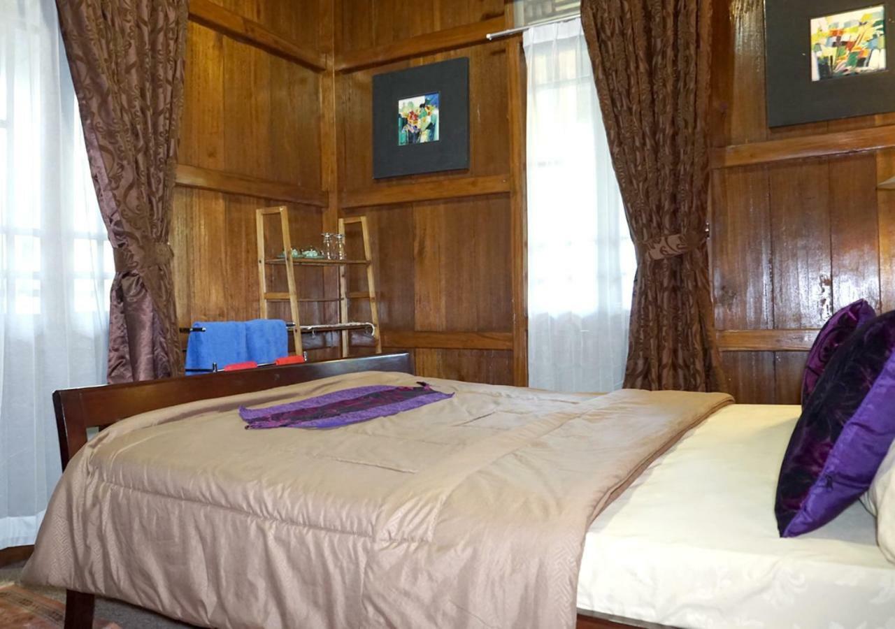 Badjoeri Ethnic Wooden Homestay Bandung Zewnętrze zdjęcie