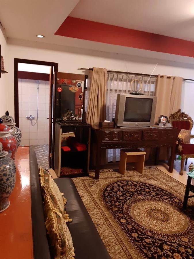Badjoeri Ethnic Wooden Homestay Bandung Zewnętrze zdjęcie